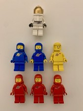Lego Space classic 6 Figuren blau, gelb, rot und Astronaut 60024-14 von 2013