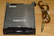 Y-E Data YD-702J-6637 J FDD Floppy +  USB- Cardreader, 34p, für PC, Apple, MAC,