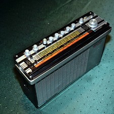 Transistorradio derby de - /,