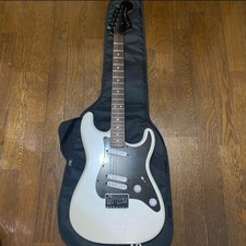 Squier by Fender Contemporary
