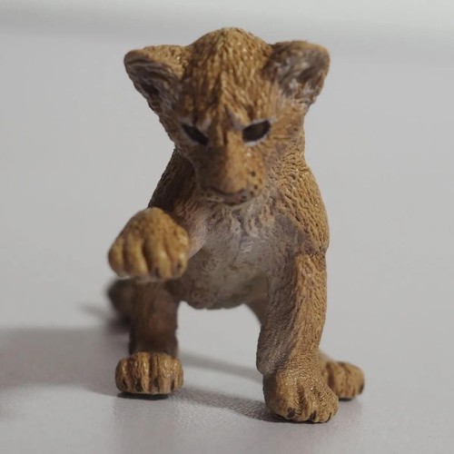 Schleich löwenjunges spielend - schleich,