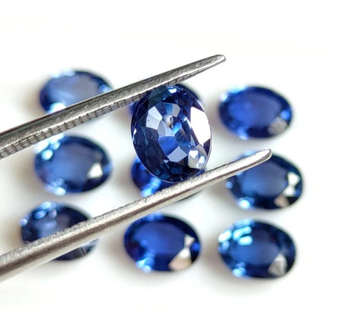 Natural blue sapphire ct - blue, 50