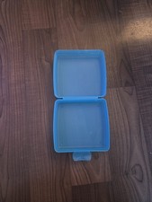 Tupperware sandwich box - tupperware, sandwich-box