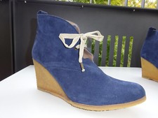 KMB. Damen Schuhe Stiefeletten Keilabsatz Wildleder Blau Spain Gr.41 Neu