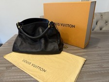 Louis Vuitton Artsy MM