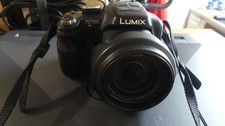 Panasonic LUMIX DMC-FZ150 12.1 MP Digitalkamera - Schwarz