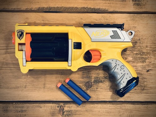 Nerf strike elite - n,
