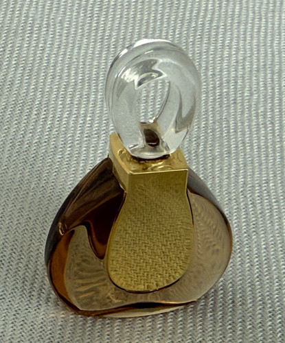 Van cleef arpels - van, first
