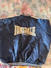 neue und ungetragene JAcke von