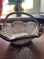 Wunderschönes Körbchen aus