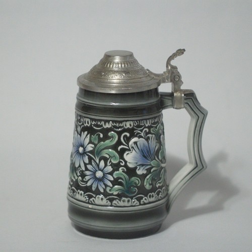 Bierkrug mit zinndeckel - mit,