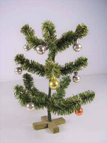 Antiker kleiner weihnachtsbaum - antiker,