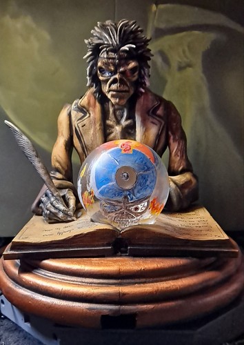 Custom eddie the clairvoyant - custom,
