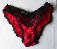 DDR Dessous Slip rot schwarz