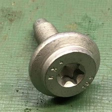 ORIGINAL Audi Seat VW Schraube