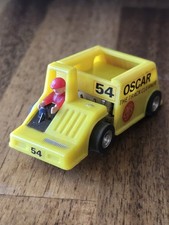 AFX  - AJ's Oscar cleaning the