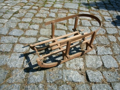 Puppenschlitten