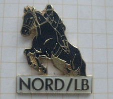 NORD LB / SPRINGREITEN PFERDESPORT ................... BANK SPARKASSE-Pin (277k)
