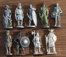 9 x Ü-Ei Zinn / Messing-Figuren Metall - Konvolut Sammlung