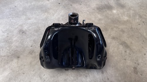 Yamaha vmax 1200 fuel - 1200,