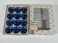 Christbaumschmuck 12 Kugeln glänzend, blau, Durchmesser ca 30 mm