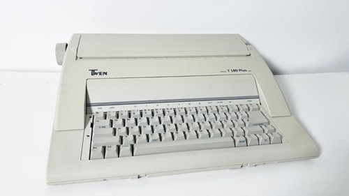 Schreibmaschine triumph adler - schreibmaschine,