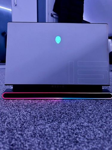 Alienware m15 rtx 2080 - m15,