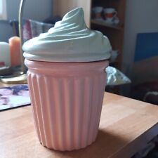 Vorratsdose in rosee aus