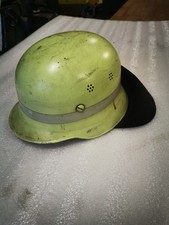 Feuerwehrhelm mit Nackenschutz  DIN 14940