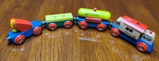 HOLZEISENBAHN vintage Zug 4-teilig, Lok + 3 Waggons, passt zu BRIO, IKEA u.a.