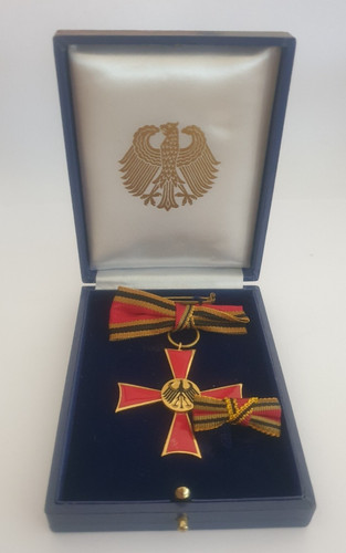 Bundesverdienstkreuz - , an
