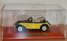 Atlas Modellauto  IFA F-8 Cabriolet  DDR Auto 1:43 in PC Vitrine mit Datenblatt.