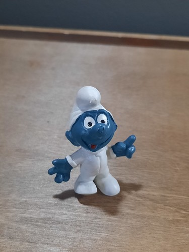 Vintage smurfs astronaut smurf - vintage,