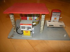 Gama Shell Tankstelle mit