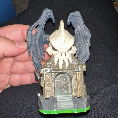 Skylander darklight crypt - darklight,