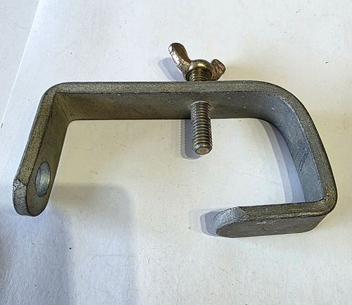 Haken mit flügelschraube - c,