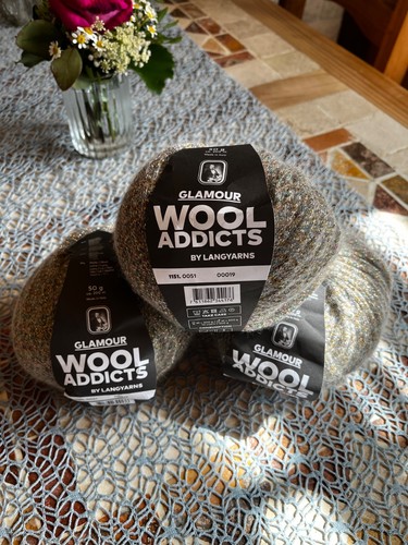 Lang yarns wool - yarns, addicts