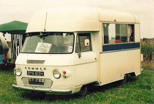 Altes wohnmobil oldtimer - wohnmobil, foto
