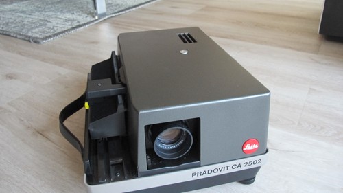 Diaprojektor leitz pradovit - diaprojektor,