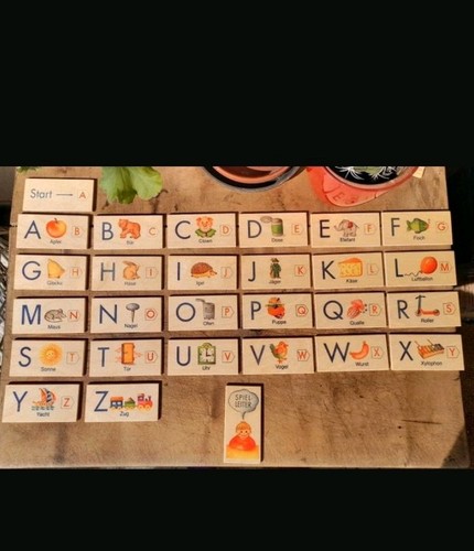 Buchstaben wortspiel aus holz - buchstaben,