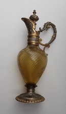 Antike Glaskaraffe mit