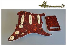 Strat Pickguard, Brown