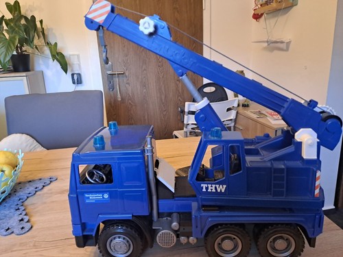 Bruder thw kranfahrzeug alt - bruder,