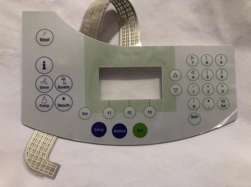 Capacitive moisture titrator