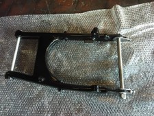 Suzuki LS650 Schwinge komplett