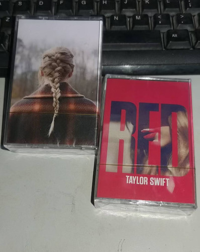 Taylor swift red - taylor,