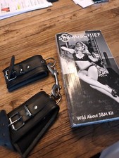 Schwarz Leder Handschellen