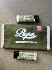 Pepe Tabaktasche + 2 Sturmfeuerzeuge Pouchbag mit  Logo