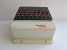 Arnold 86040, Keyboard