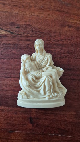 Maria mit jesus - maria,